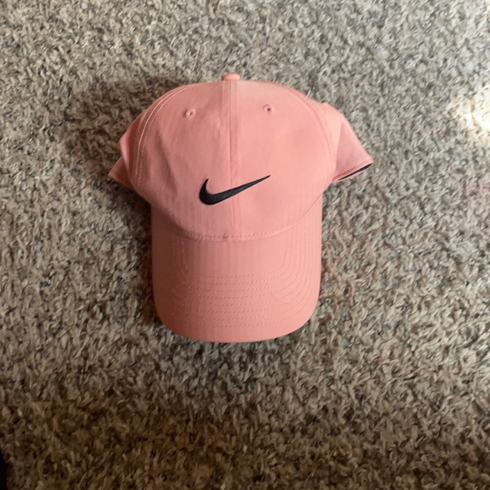 Nike coral hat